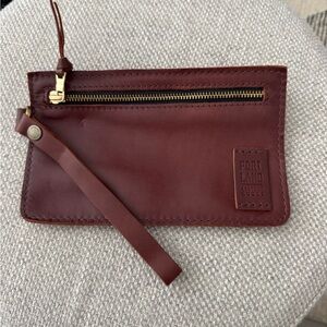 Portland Leather Goods Brown Adriana Pouch Wristlet Wallet Zip Closure